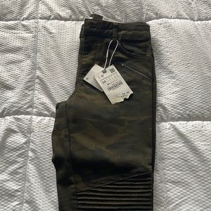 Zara mid rise skinny jeans
